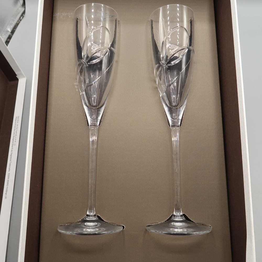 Wedgewood Vera Wang Love Knots Flute Champagne & Cake Knife Server Wedding Set
